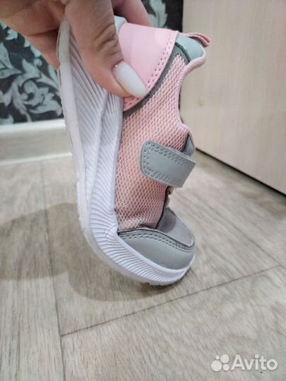 Кроссовки для девочки 27 размер