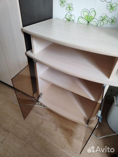 Тумба под телевизор