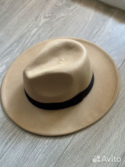 Шляпа фетровая женская бежевая
