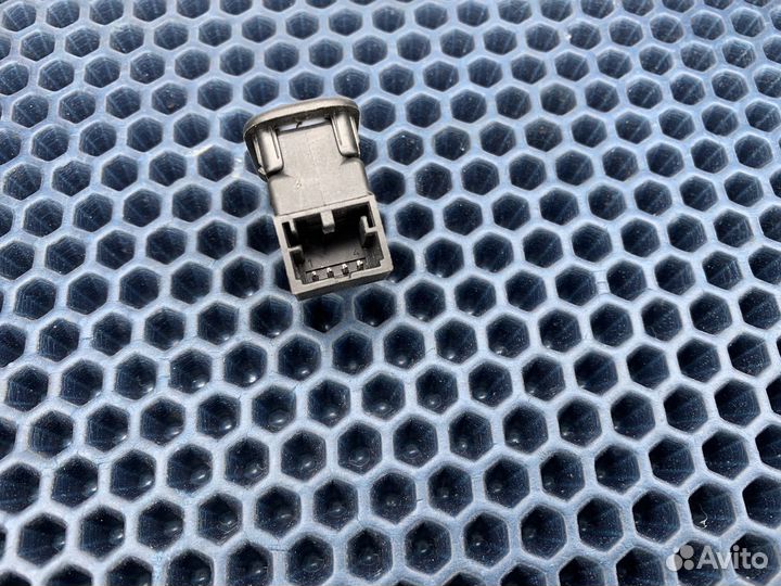 Кнопка отключения штатной сигнализации Touareg NF