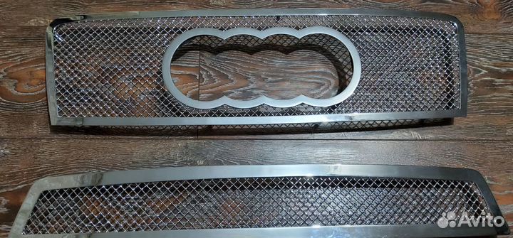 Накладка хром решётки радиатора audi A6