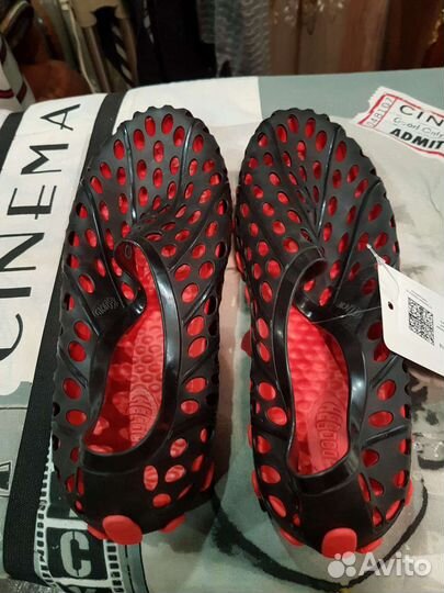 Кроссовки мужские для моря