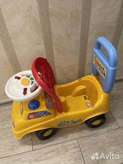 Машинка-каталка толокар