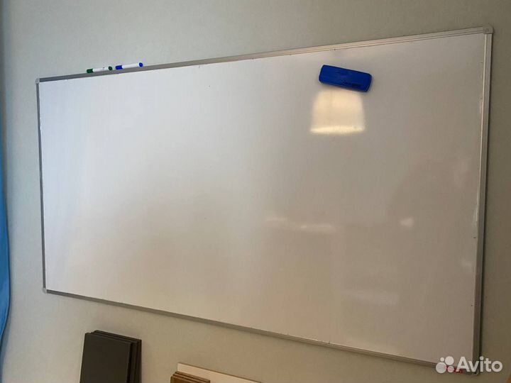 Магнитно маркерная доска