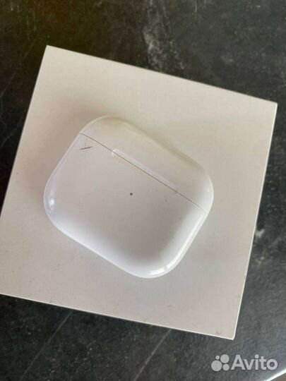 Беспроводные наушники apple airpods