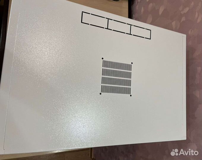 Шкаф телекоммуникационный настенный 10U