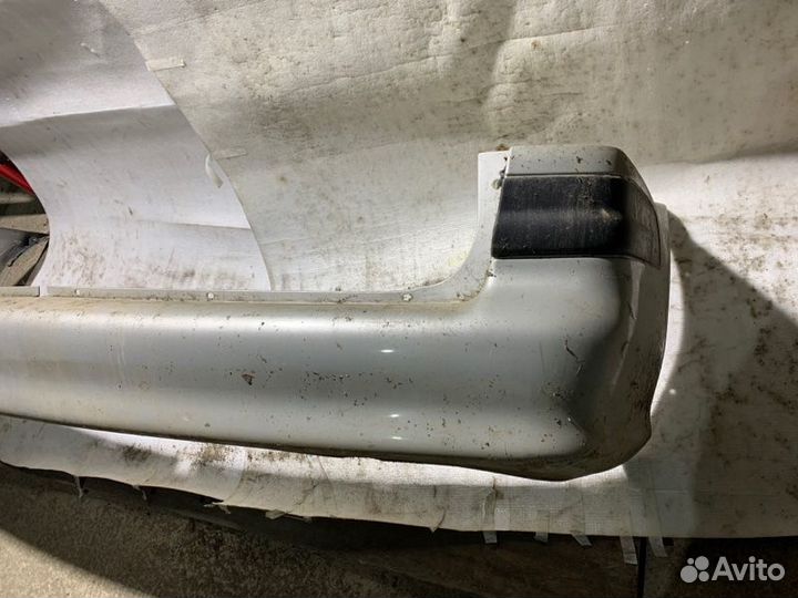 Бампер зад. Opel Sintra