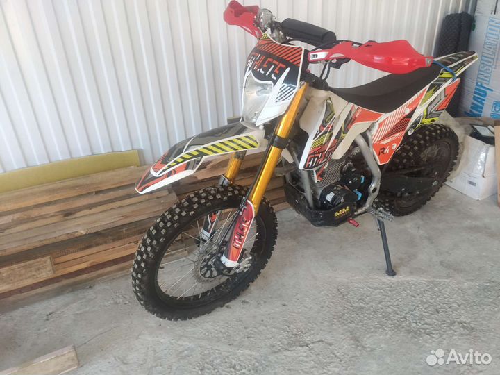 Мотоцикл Regulmoto athlete 250 19/16