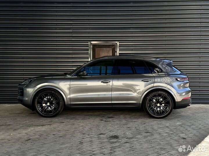 Porsche Cayenne 3.0 AT, 2024