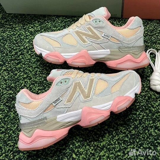 Кроссовки женские new balance