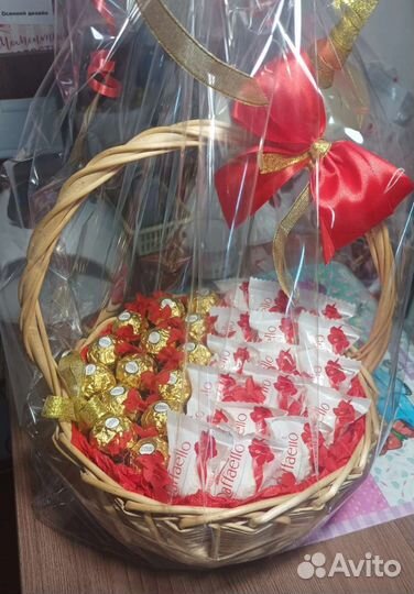 Коробка корзина цветы розы из мыла конфет