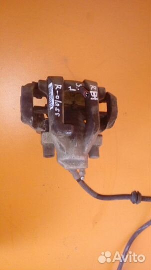 Суппорт тормозной задний на Mercedes R class