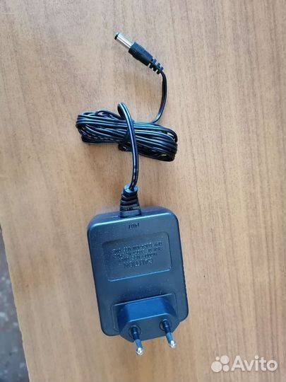 Блок питания 9V 1А