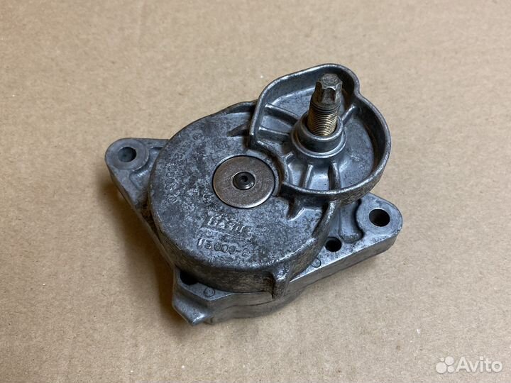 Натяжитель ремня генератора Mercedes m112 m113