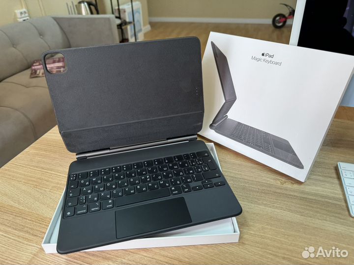 Клавиатура Magic Keyboard iPad pro 11