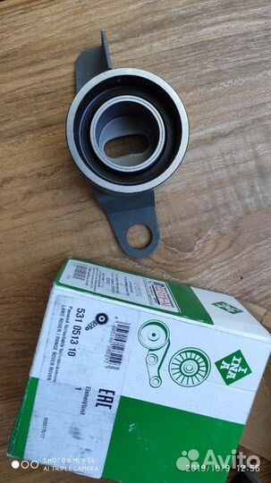 Ролики натяжителя грм;