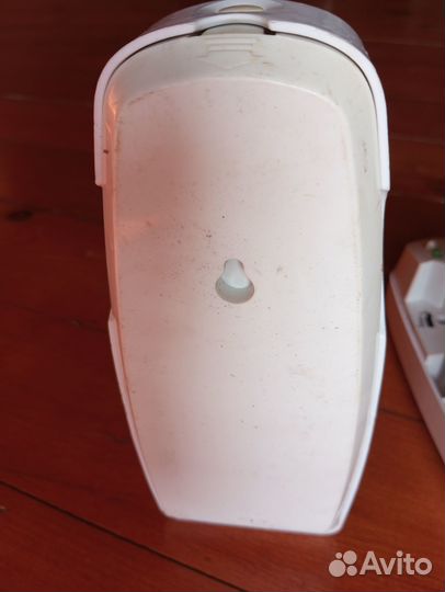 Диспенсер для освежителя воздуха