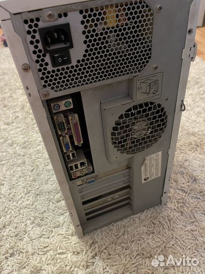 Системный блок и монитор