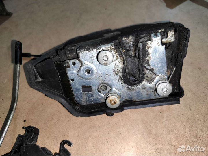 Замок двери bmw e46 купе