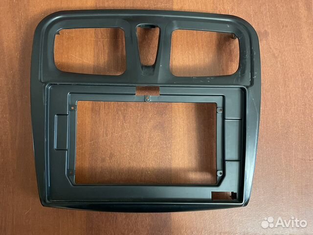 Рамка для магнитолы renault logan 2