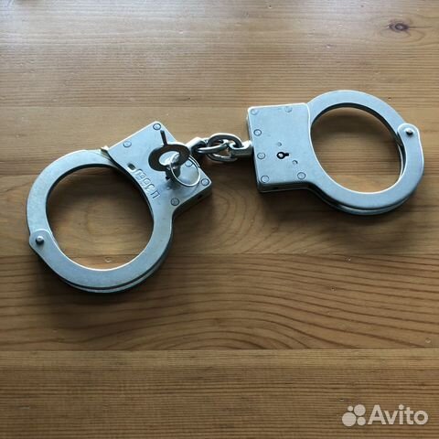 Наручники стальные купить в Санкт-Петербурге | Хобби и отдых | Авито