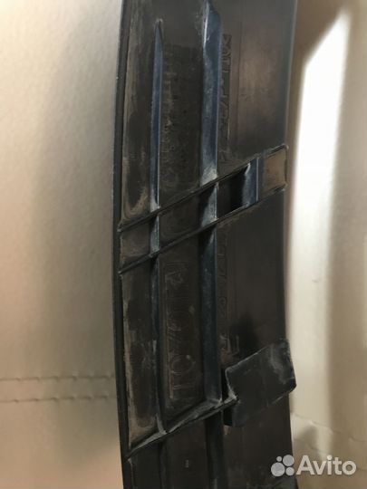 Заглушка бампера toyota corolla 120