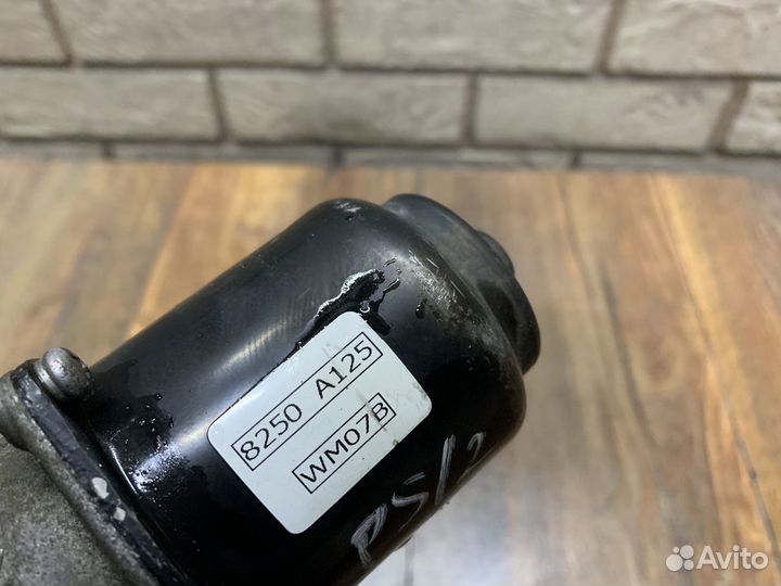 Mitsubishi Pajero Sport Моторчик стеклоочистителя