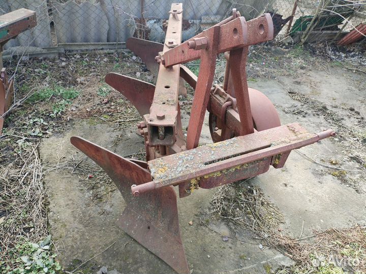 Плуг Светлоградагромаш 3-5 корп. (ПН-3 (4, 5)-35 (П)), 1990