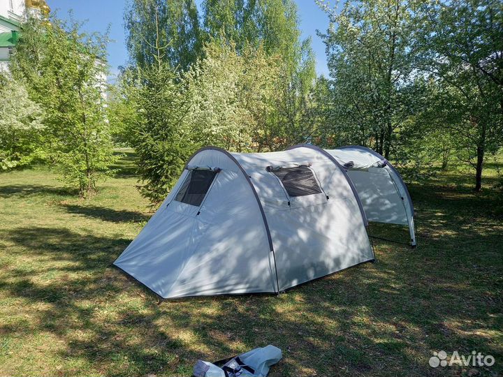 Палатка 4 местная с тамбуром