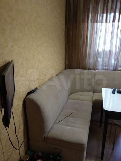 2-к. квартира, 60 м², 2/10 эт.