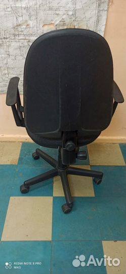 Компьютерное офисное кресло