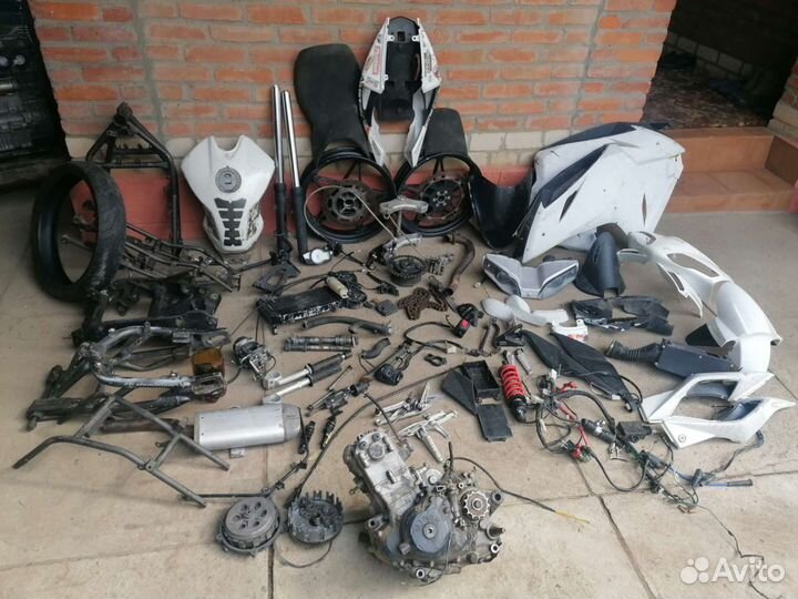 Minsk R250 Megelli разбор запчасти