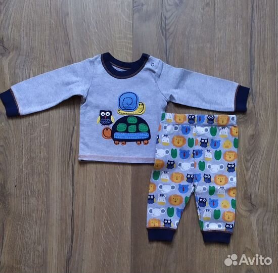 Пакетом кофты и штанишки младенцу 0-3 мес