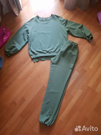 Спортивные костюмы