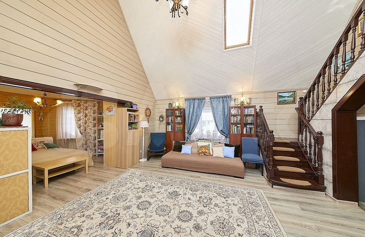 Дом 190 м² на участке 24 сот.