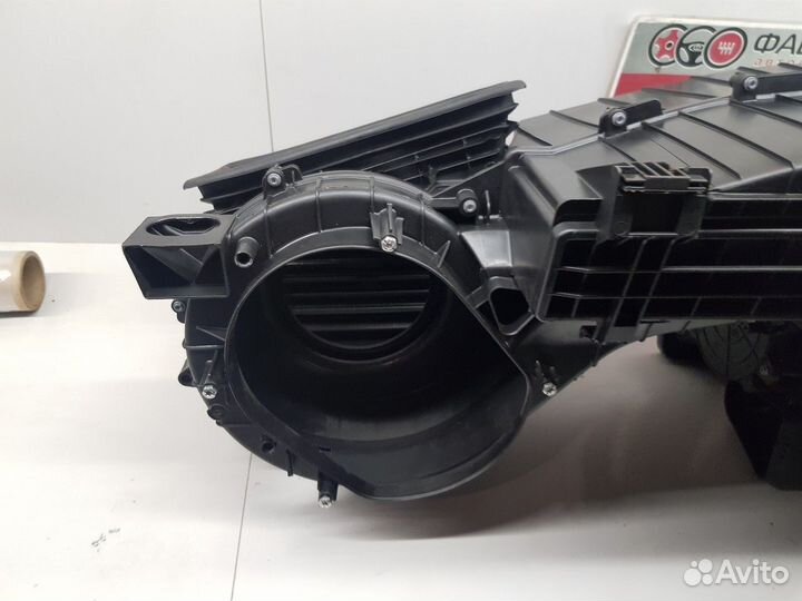 Корпус отопителя (Mercedes-Benz CLA-class)