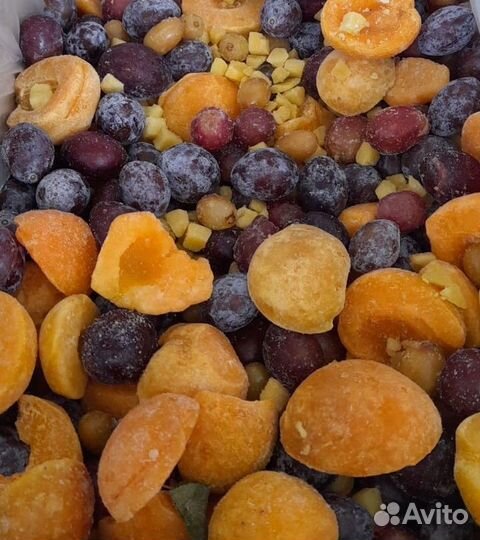 Фруктовые и ягодные смеси замороженные