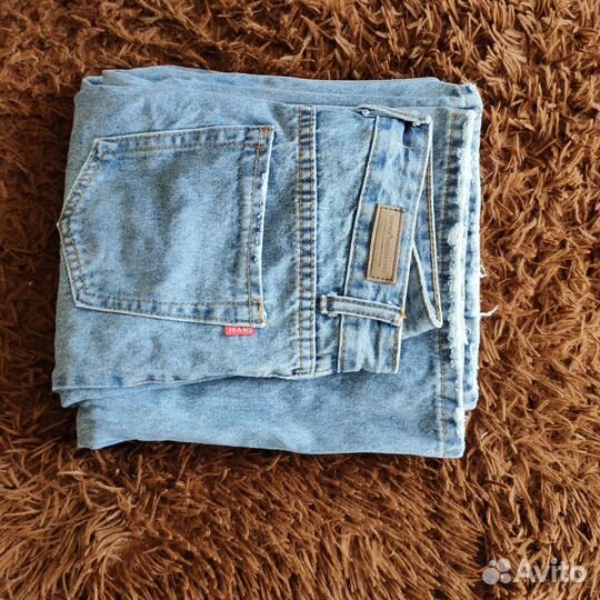 Джинсы женские широкие,42р