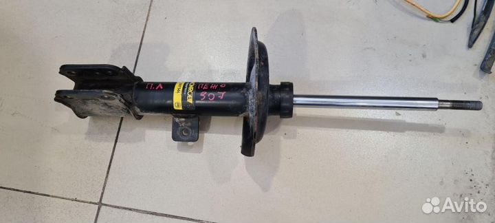 Амортизатор передний левый Peugeot 307 рест. 2006