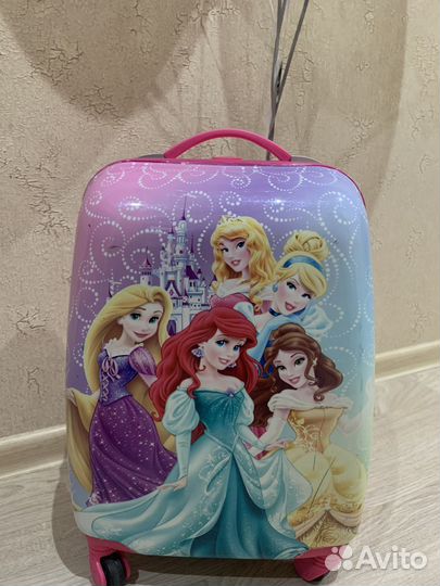 Продается детский чемодан,в хорошем состоянии