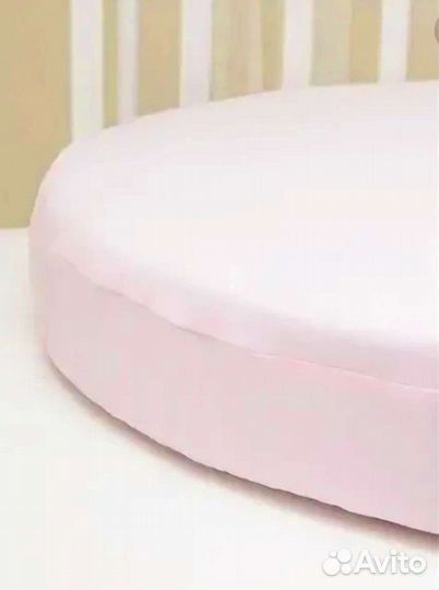 Простыни новые на круглую детскую кроватку