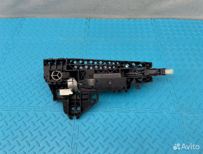 Ручка двери наружная передняя левая Audi A6 C7