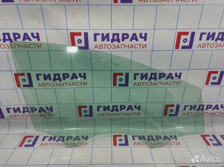 Стекло двери передней правой Ford Focus 3 1742301