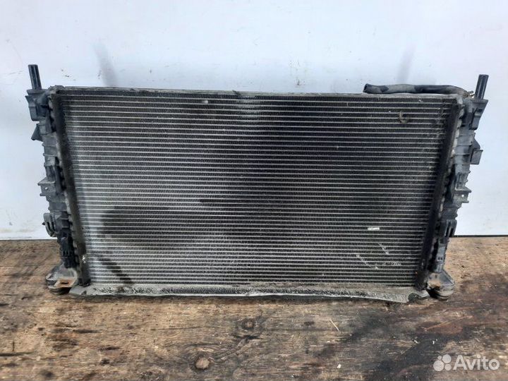 Радиатор основной Ford Focus хэтчбэк 5 дв. 1.6