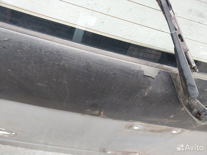 Фонарь крышки багажника Nissan Terrano 2, 2002