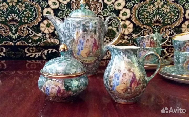 Кофейный сервиз мадонна зеленый перламутр новый