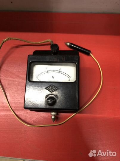 Вольтметр