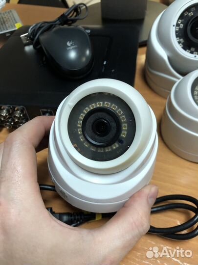 Комплект видеонаблюдения 4 камеры б/у с монитором