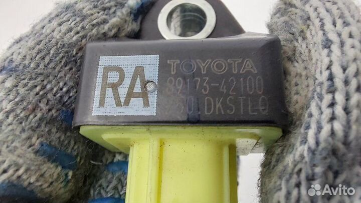 Датчик удара Toyota Rav4 XA50 M20afks 2021