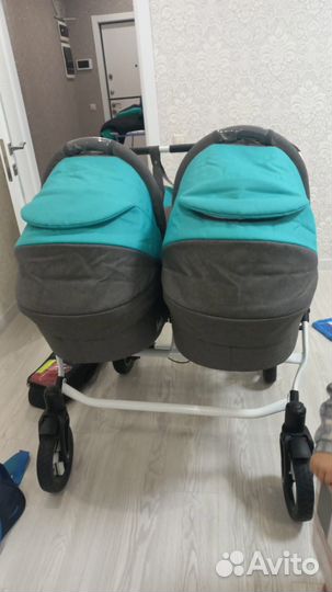 Коляска для двойни